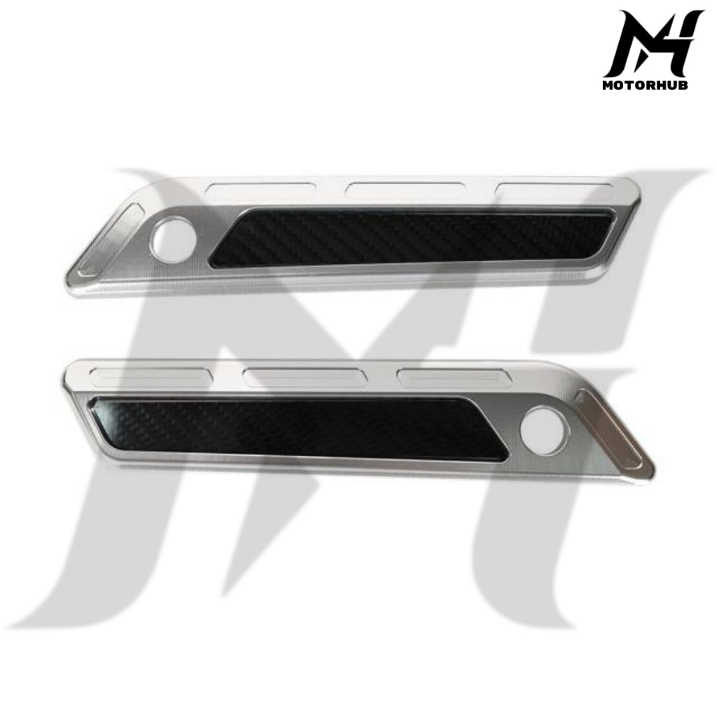 CNC Aluminum T6061 Saddlebag Hinge Latch Covers with Carbon Fiber reflector 2017-2023 [Silver] MH7700330