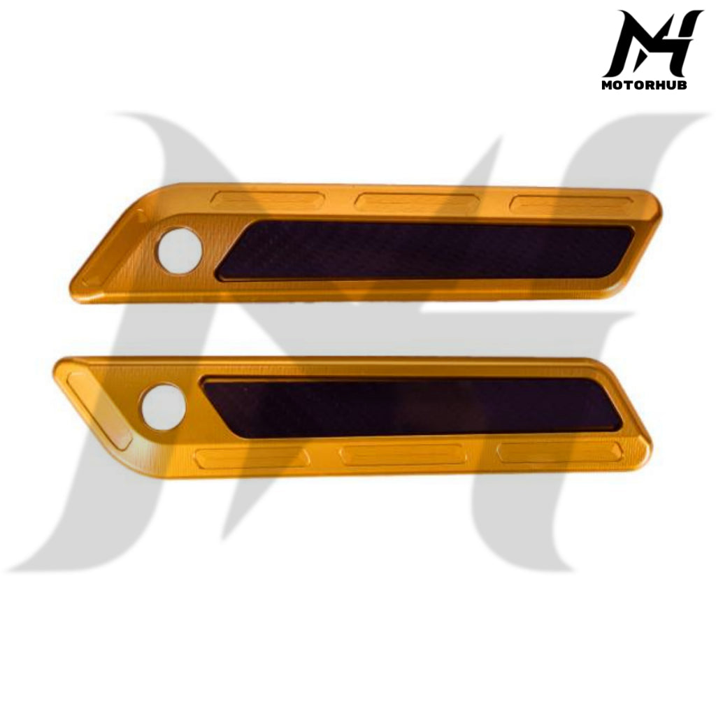 CNC Aluminum T6061 Saddlebag Hinge Latch Covers with Carbon Fiber reflector 2017-2023 [Gold] MH7700332