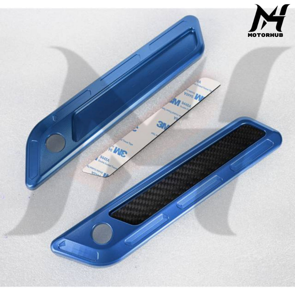 CNC Aluminum T6061 Saddlebag Hinge Latch Covers with Carbon Fiber reflector 2017-2023 [Blue] MH7700333