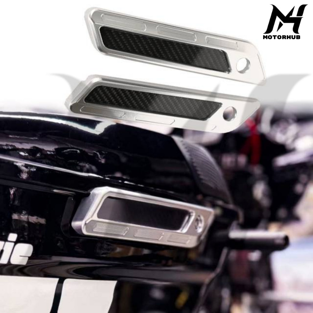 CNC Aluminum T6061 Saddlebag Hinge Latch Covers with Carbon Fiber reflector 2017-2023 [Silver] MH7700330