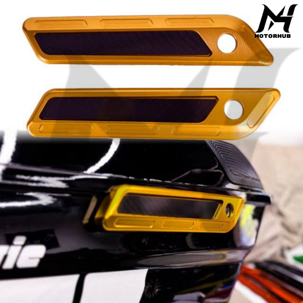 CNC Aluminum T6061 Saddlebag Hinge Latch Covers with Carbon Fiber reflector 2017-2023 [Gold] MH7700332