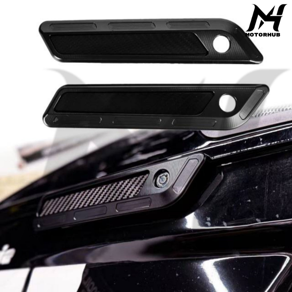 CNC Aluminum T6061 Saddlebag Hinge Latch Covers with Carbon Fiber reflector 2017-2023 [Black] MH7700329